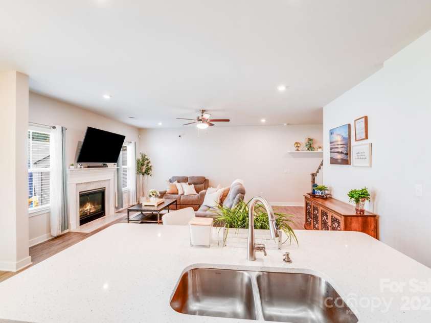 10412 Dalton Woods Court, Huntersville, NC 28078.  MLS# CAR4274231, YatesRealty ID 30871. 