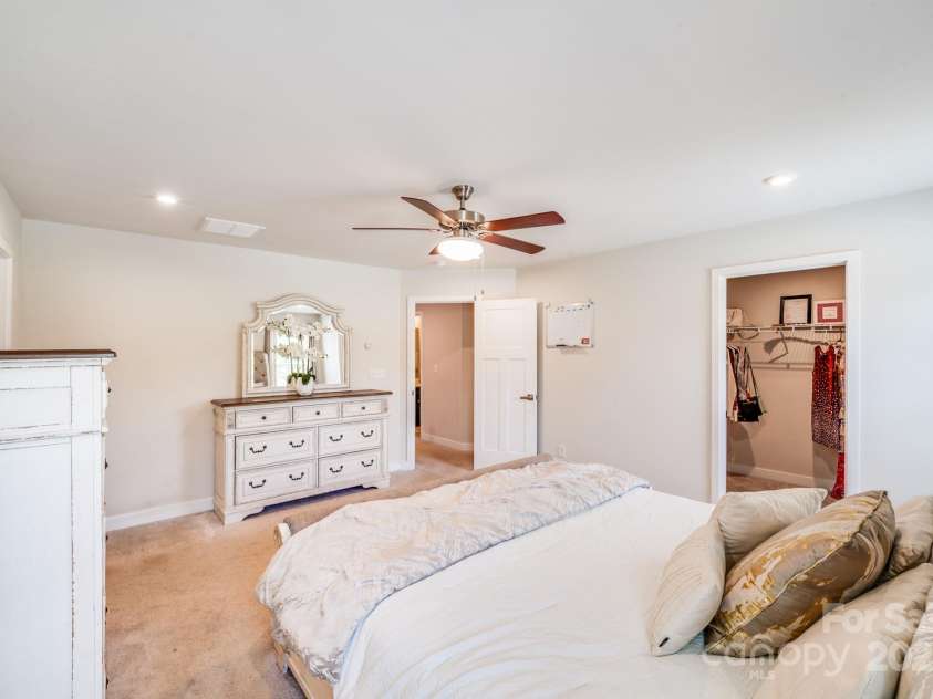 10412 Dalton Woods Court, Huntersville, NC 28078.  MLS# CAR4274231, YatesRealty ID 30871. 