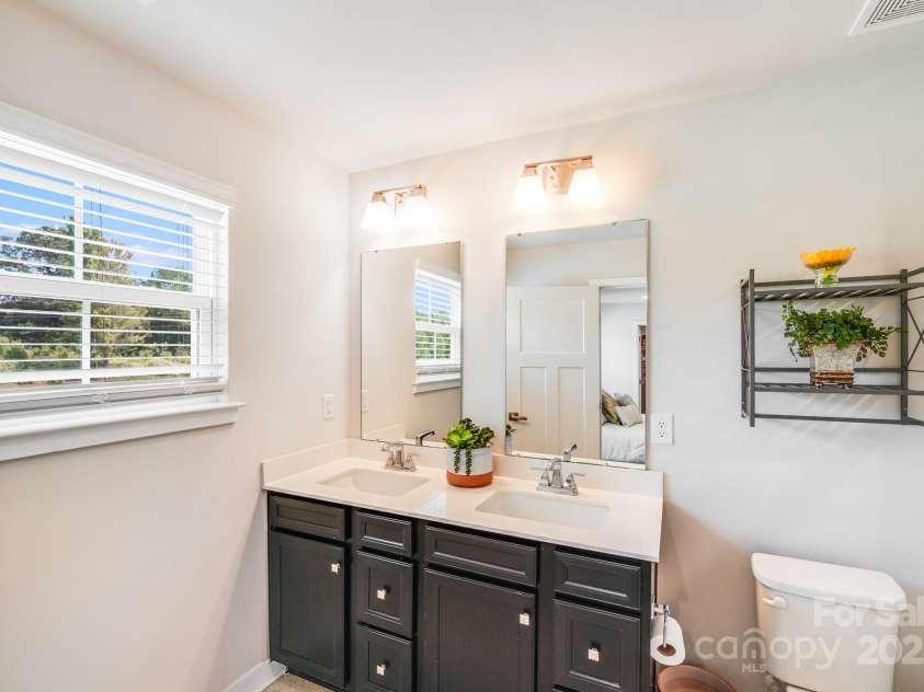 10412 Dalton Woods Court, Huntersville, NC 28078.  MLS# CAR4274231, YatesRealty ID 30871. 