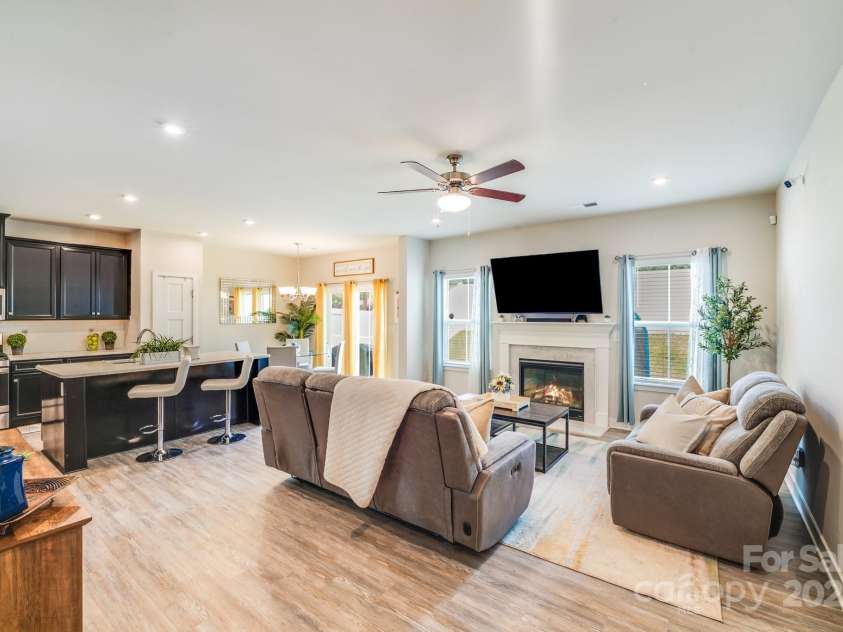 10412 Dalton Woods Court, Huntersville, NC 28078.  MLS# CAR4274231, YatesRealty ID 30871. Luxury Vinyl Plank throughout main floor