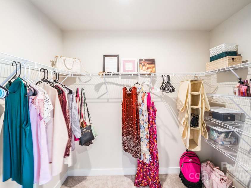 10412 Dalton Woods Court, Huntersville, NC 28078.  MLS# CAR4274231, YatesRealty ID 30871. Primary bedroom has dual walk in closets