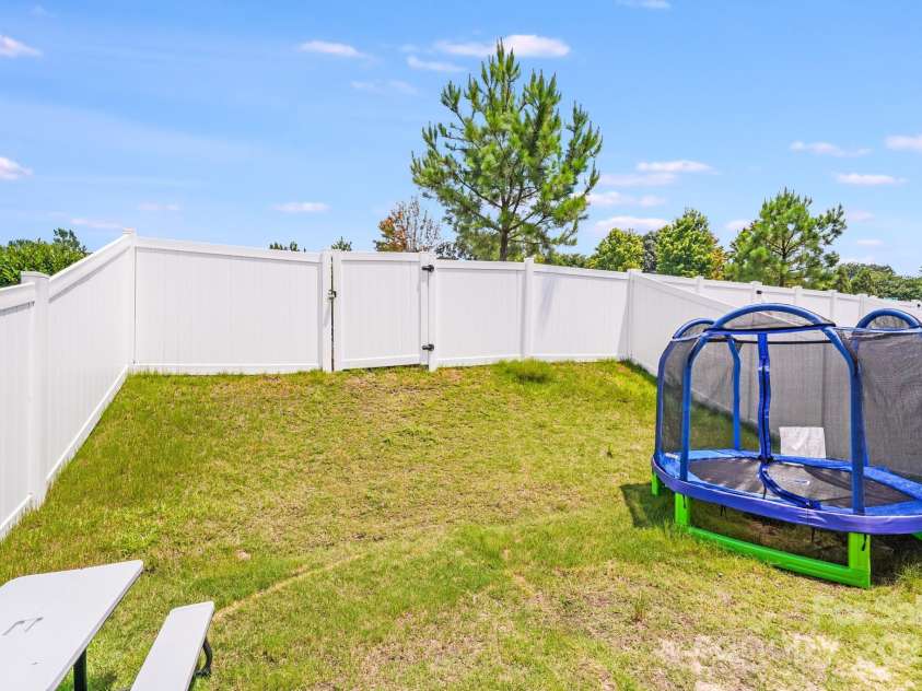 10412 Dalton Woods Court, Huntersville, NC 28078.  MLS# CAR4274231, YatesRealty ID 30871. Sellers upgraded to a privacy fence in backyard.