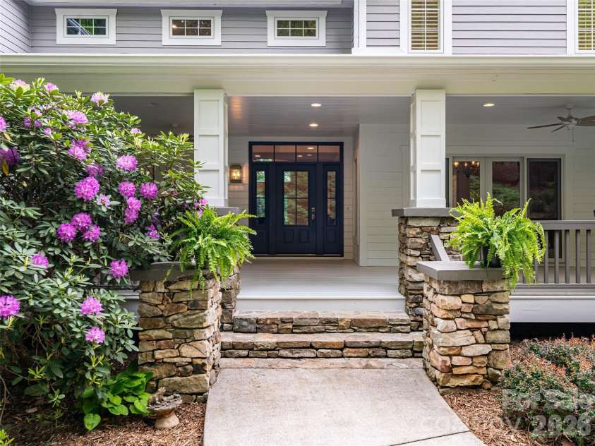 307 Braeside Court, Asheville, NC 28803.  MLS# CAR4379518, YatesRealty ID 30872. 