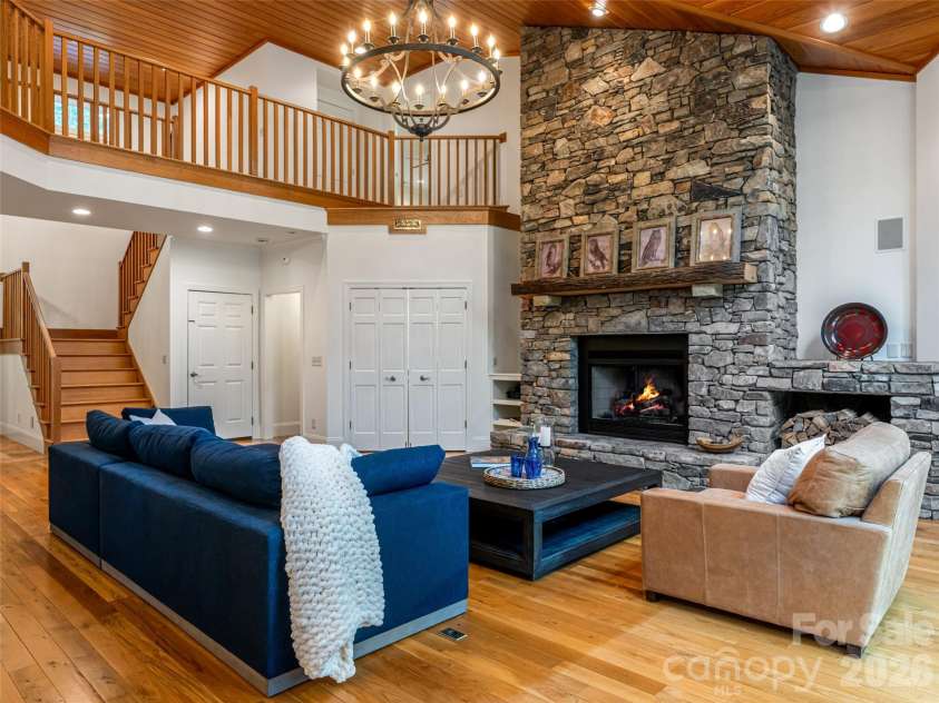 307 Braeside Court, Asheville, NC 28803.  MLS# CAR4379518, YatesRealty ID 30872. 