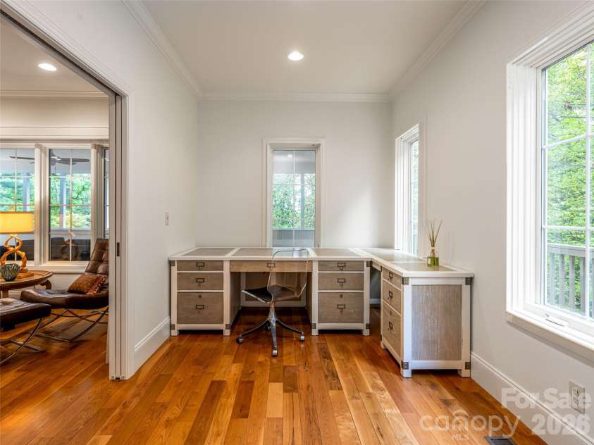 307 Braeside Court, Asheville, NC 28803.  MLS# CAR4379518, YatesRealty ID 30872. 