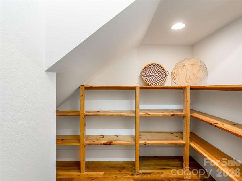 307 Braeside Court, Asheville, NC 28803.  MLS# CAR4379518, YatesRealty ID 30872. 