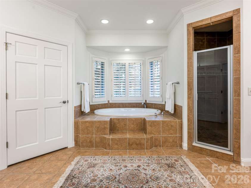 307 Braeside Court, Asheville, NC 28803.  MLS# CAR4379518, YatesRealty ID 30872. 