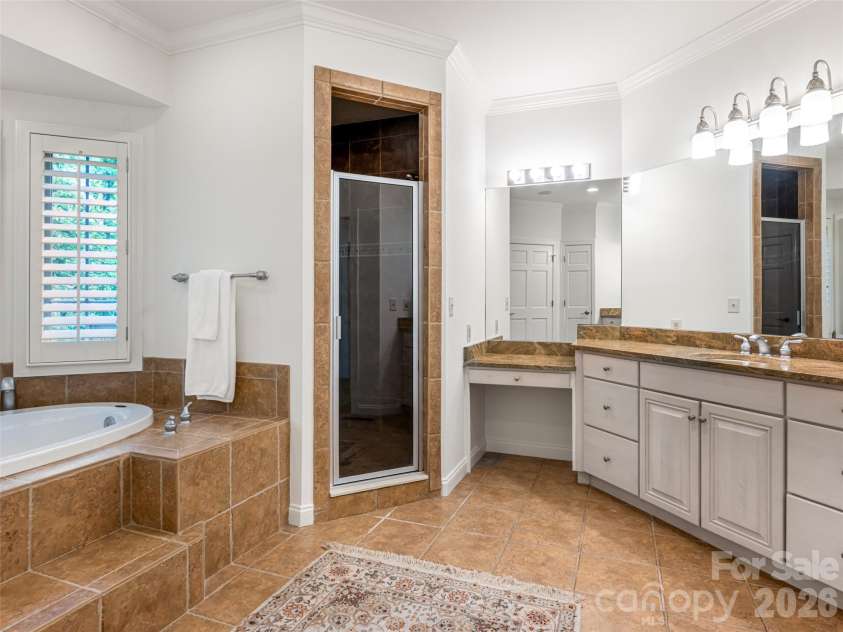 307 Braeside Court, Asheville, NC 28803.  MLS# CAR4379518, YatesRealty ID 30872. 