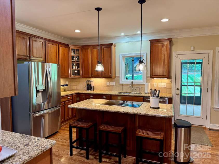 155 Huntfield Way, Mooresville, NC 28117.  MLS# CAR4277313, YatesRealty ID 30873. 