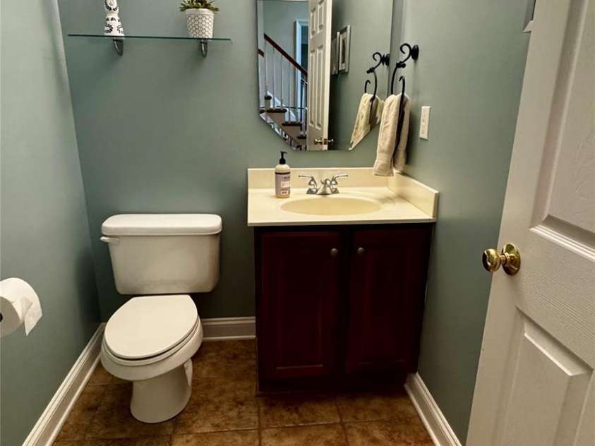 155 Huntfield Way, Mooresville, NC 28117.  MLS# CAR4277313, YatesRealty ID 30873. 