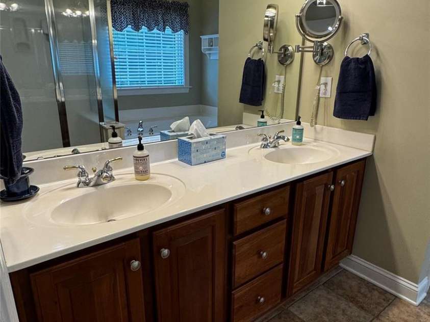 155 Huntfield Way, Mooresville, NC 28117.  MLS# CAR4277313, YatesRealty ID 30873. 