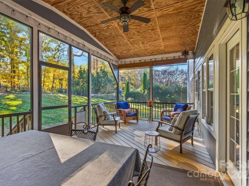 155 Huntfield Way, Mooresville, NC 28117.  MLS# CAR4332750, YatesRealty ID 30873. 