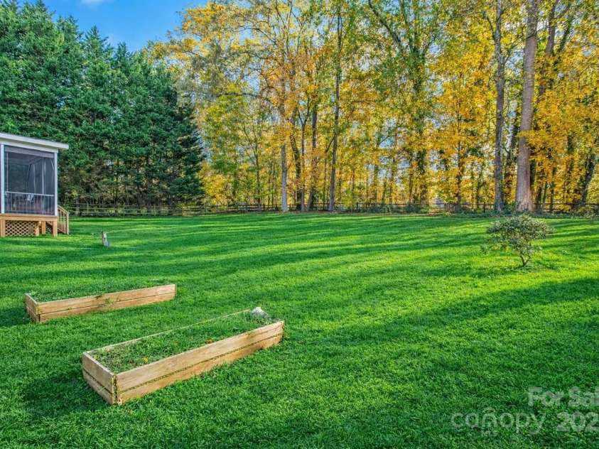 155 Huntfield Way, Mooresville, NC 28117.  MLS# CAR4332750, YatesRealty ID 30873. Lots of room for a pool