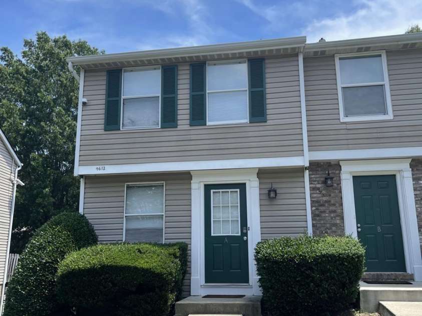 9612 Vinca Circle, Charlotte, NC 28213.  MLS# CAR4388540, YatesRealty ID 30874. 