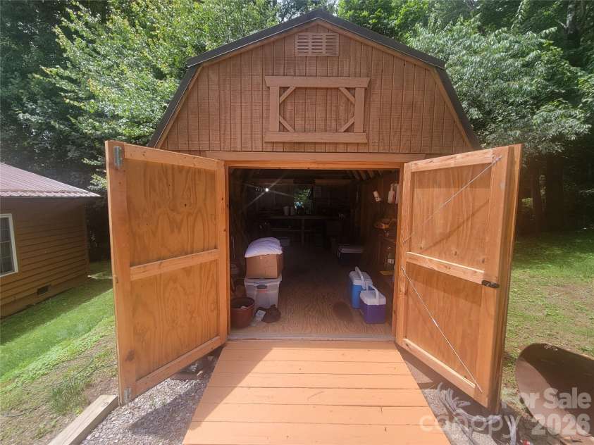 131 Dahlia Lane, Waynesville, NC 28785.  MLS# CAR4391123, YatesRealty ID 30876. 