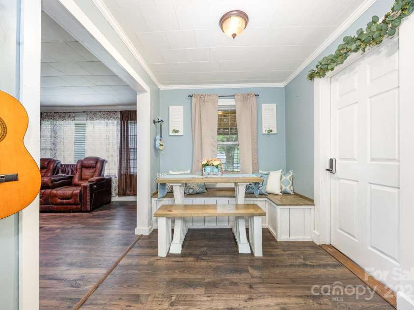 951 Helmstetler Road, Lexington, NC 27295.  MLS# CAR4276742, YatesRealty ID 30876. Dining Nook