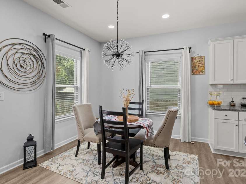 822 Lakehill Road, Charlotte, NC 28214.  MLS# CAR4285225, YatesRealty ID 30877. 