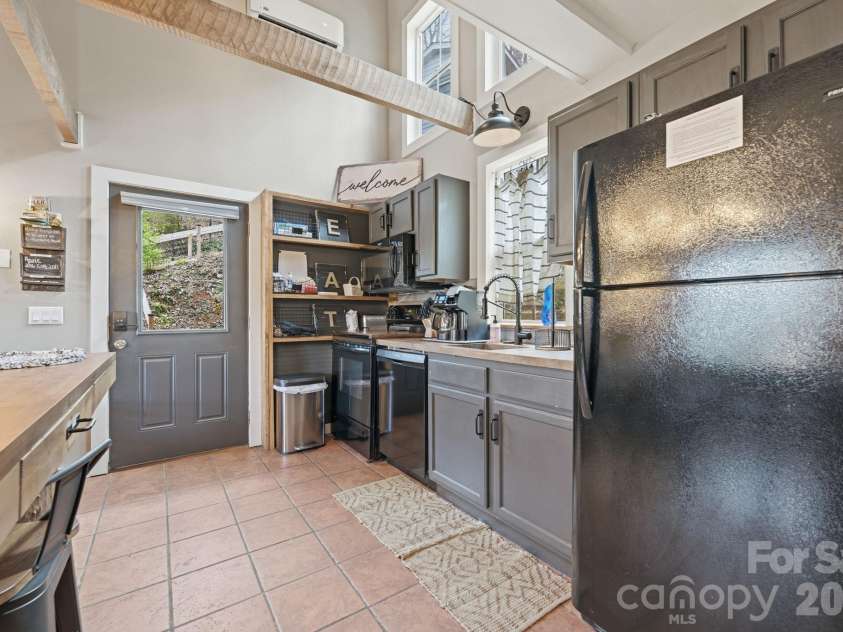 26/30 Yodelers Hollow, Bryson City, NC 28713.  MLS# CAR4378461, YatesRealty ID 30878. 