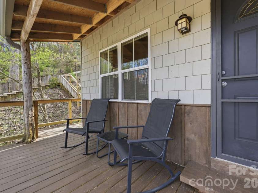 26/30 Yodelers Hollow, Bryson City, NC 28713.  MLS# CAR4378461, YatesRealty ID 30878. 