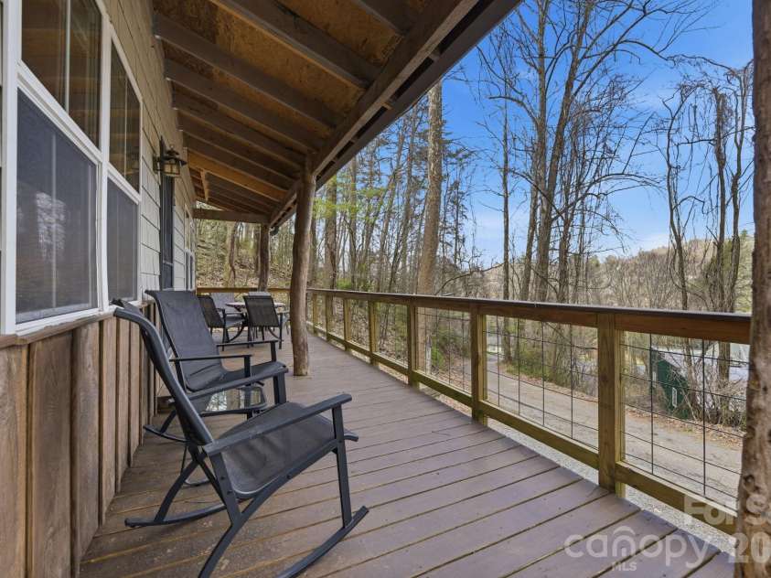 26/30 Yodelers Hollow, Bryson City, NC 28713.  MLS# CAR4378461, YatesRealty ID 30878. 