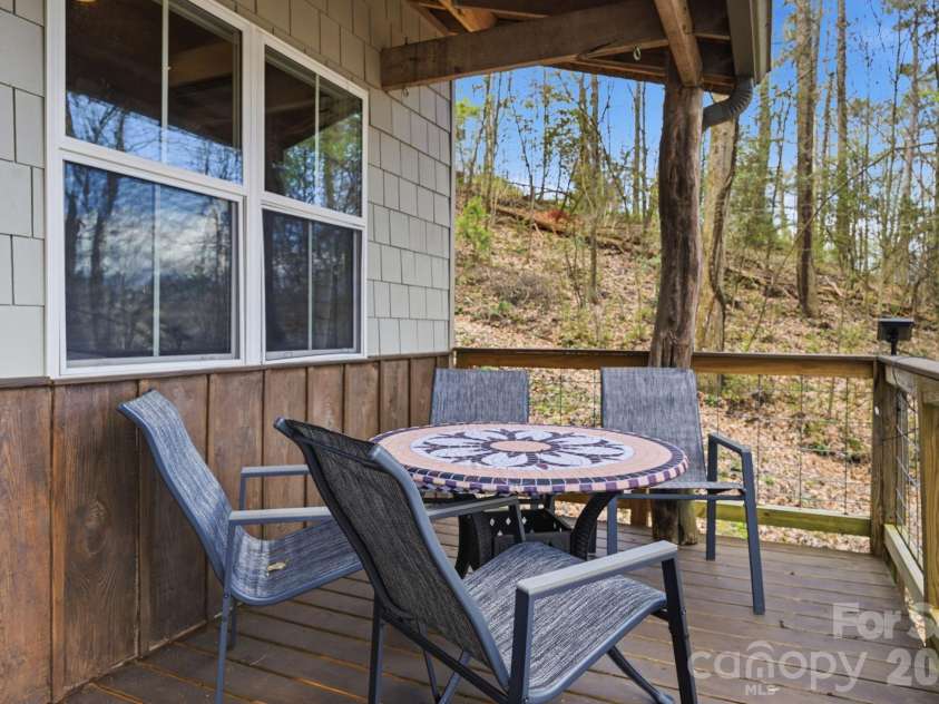 26/30 Yodelers Hollow, Bryson City, NC 28713.  MLS# CAR4378461, YatesRealty ID 30878. 