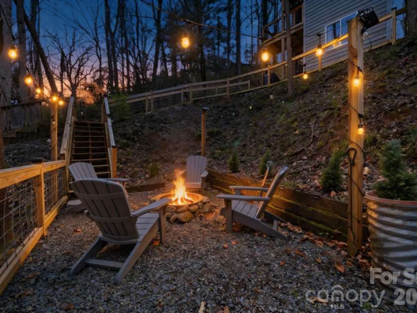 26/30 Yodelers Hollow, Bryson City, NC 28713.  MLS# CAR4378461, YatesRealty ID 30878. 