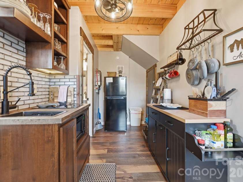 26/30 Yodelers Hollow, Bryson City, NC 28713.  MLS# CAR4378461, YatesRealty ID 30878. 