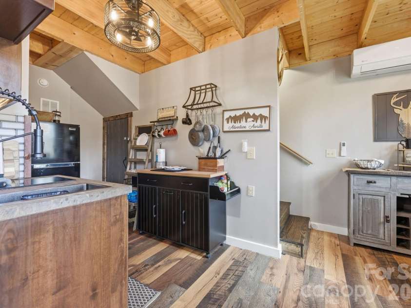 26/30 Yodelers Hollow, Bryson City, NC 28713.  MLS# CAR4378461, YatesRealty ID 30878. 