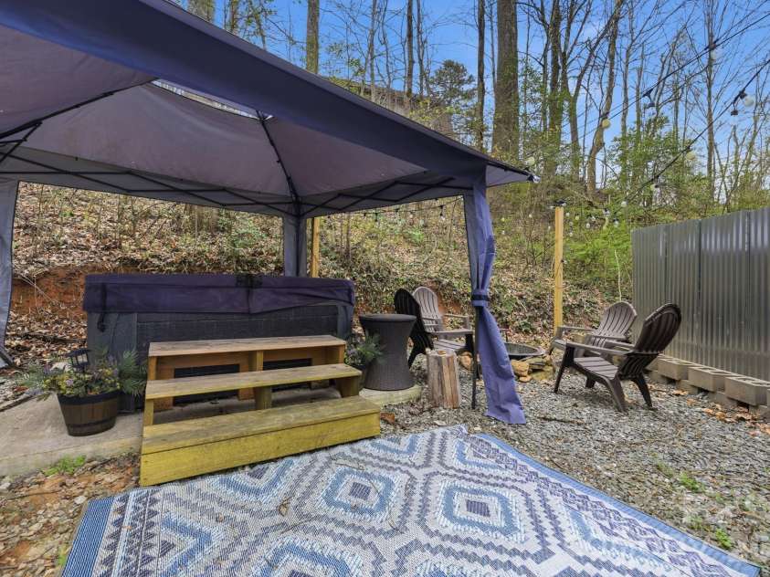 26/30 Yodelers Hollow, Bryson City, NC 28713.  MLS# CAR4378461, YatesRealty ID 30878. 