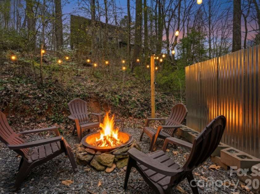 26/30 Yodelers Hollow, Bryson City, NC 28713.  MLS# CAR4378461, YatesRealty ID 30878. 