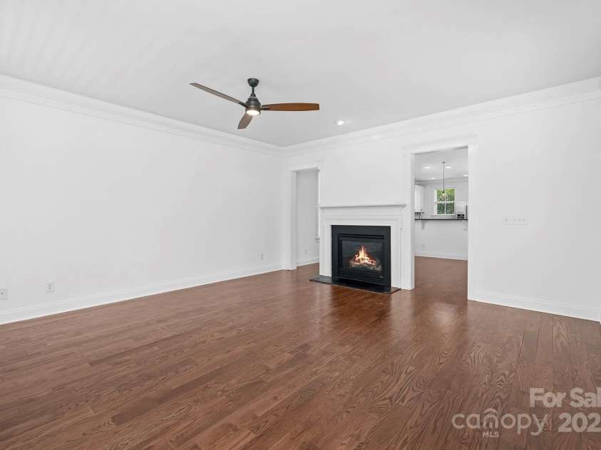 713 8th Street, Charlotte, NC 28202.  MLS# CAR4286060, YatesRealty ID 30879. 