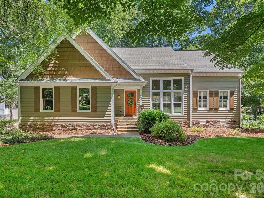 9037 Willow Trace Court, Huntersville, NC 28078.  MLS# CAR4387697, YatesRealty ID 30879. 