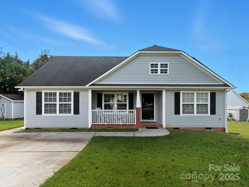 2098 Mallard Creek Drive, Rock Hill, SC 29732.  MLS# CAR4324561, YatesRealty ID 3088. Front View