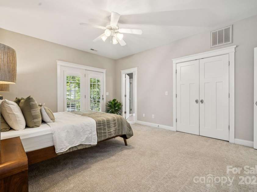 13812 Connell Green Drive, Charlotte, NC 28213.  MLS# CAR4287661, YatesRealty ID 30880. 