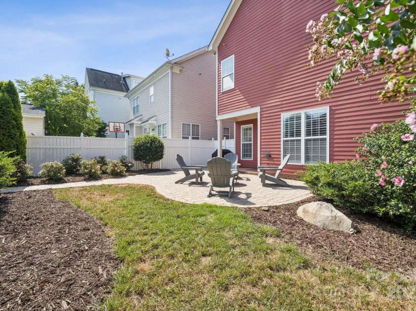 13812 Connell Green Drive, Charlotte, NC 28213.  MLS# CAR4287661, YatesRealty ID 30880. 
