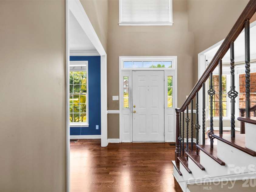 6520 Hollow Oak Drive, Mint Hill, NC 28227.  MLS# CAR4374916, YatesRealty ID 30880. 