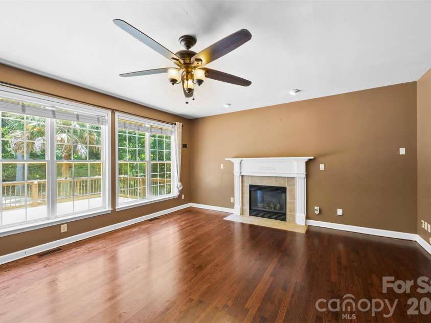 6520 Hollow Oak Drive, Mint Hill, NC 28227.  MLS# CAR4374916, YatesRealty ID 30880. 