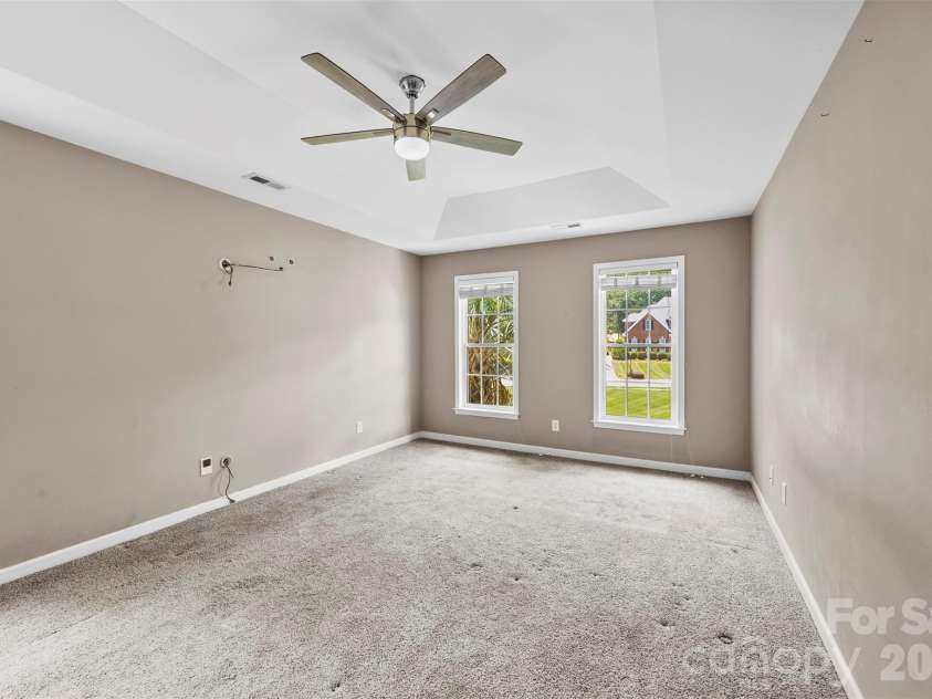 6520 Hollow Oak Drive, Mint Hill, NC 28227.  MLS# CAR4374916, YatesRealty ID 30880. 