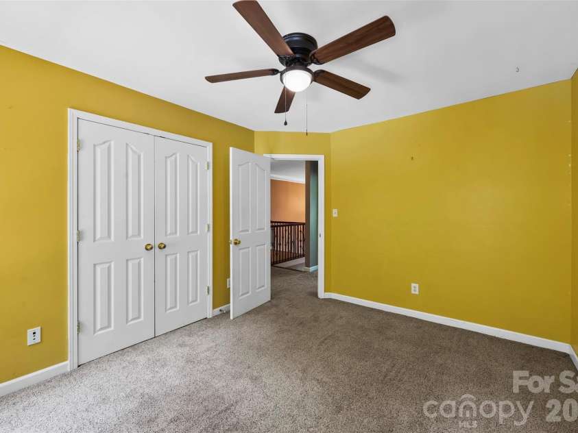 6520 Hollow Oak Drive, Mint Hill, NC 28227.  MLS# CAR4374916, YatesRealty ID 30880. 