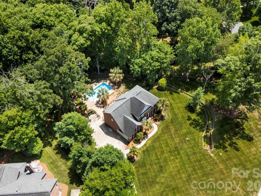 6520 Hollow Oak Drive, Mint Hill, NC 28227.  MLS# CAR4374916, YatesRealty ID 30880. 