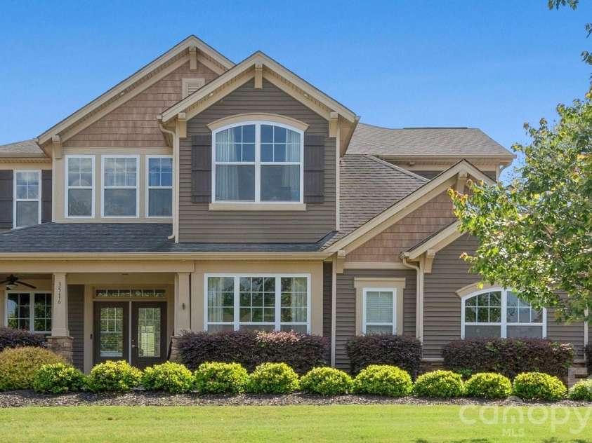 3516 Sandy Trail, Fort Mill, SC 29707.  MLS# CAR4382680, YatesRealty ID 30881. 