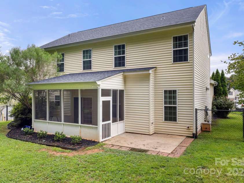 395 Lone Tree Lane, Clover, SC 29710.  MLS# CAR4288295, YatesRealty ID 30882. Back Yard