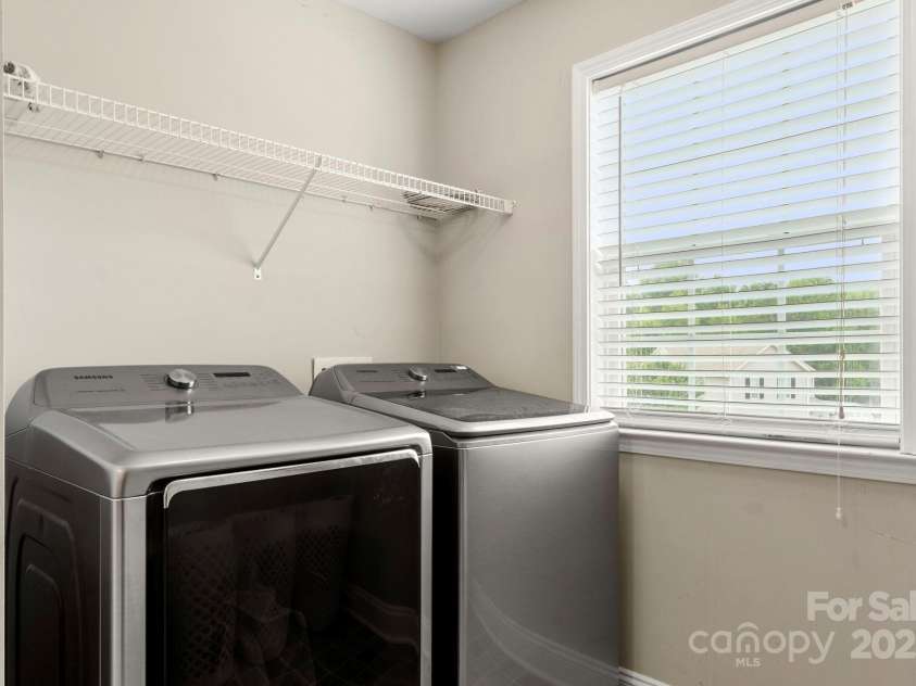 395 Lone Tree Lane, Clover, SC 29710.  MLS# CAR4288295, YatesRealty ID 30882. Laundry Room