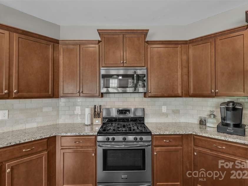 1349 Bridgeford Drive, Huntersville, NC 28078.  MLS# CAR4268458, YatesRealty ID 30883. 