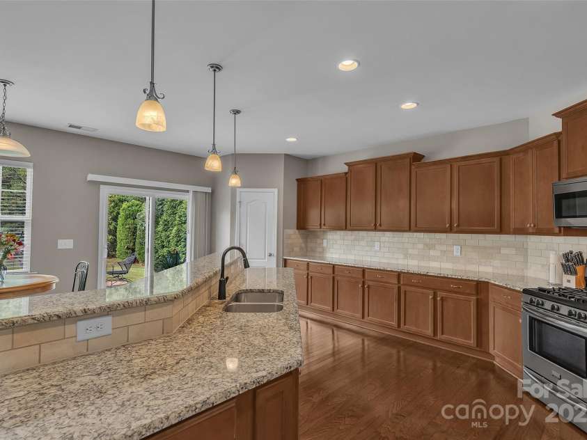 1349 Bridgeford Drive, Huntersville, NC 28078.  MLS# CAR4268458, YatesRealty ID 30883. 