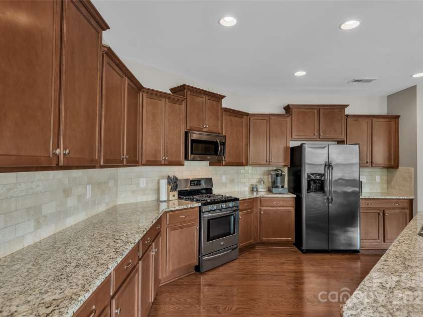 1349 Bridgeford Drive, Huntersville, NC 28078.  MLS# CAR4268458, YatesRealty ID 30883. 