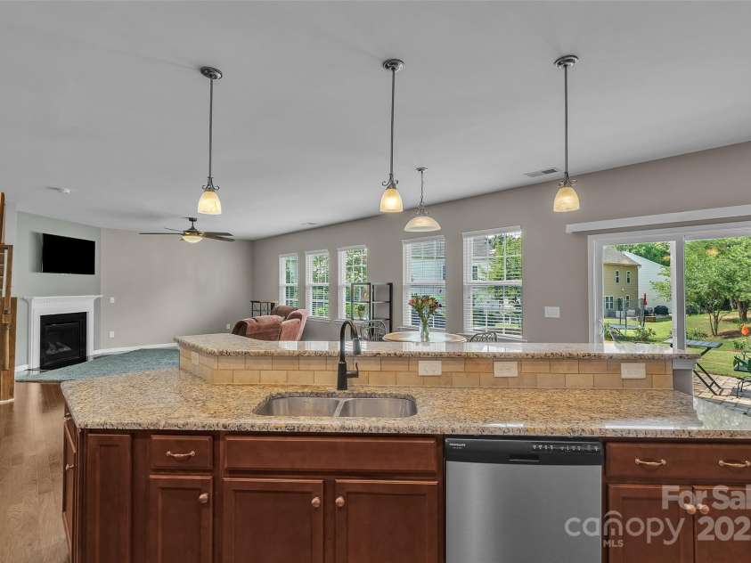 1349 Bridgeford Drive, Huntersville, NC 28078.  MLS# CAR4268458, YatesRealty ID 30883. 