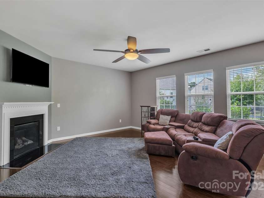 1349 Bridgeford Drive, Huntersville, NC 28078.  MLS# CAR4268458, YatesRealty ID 30883. 