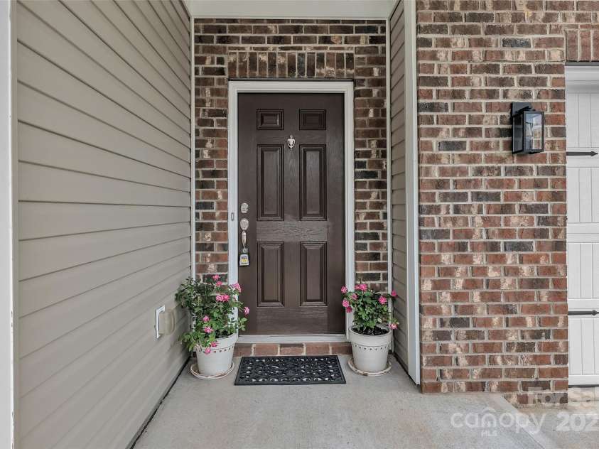 1349 Bridgeford Drive, Huntersville, NC 28078.  MLS# CAR4268458, YatesRealty ID 30883. 