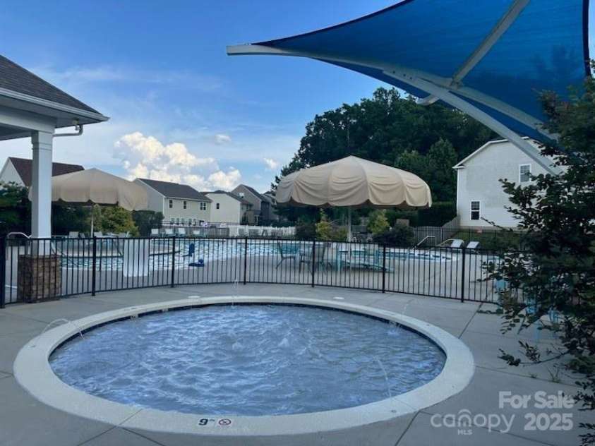 1349 Bridgeford Drive, Huntersville, NC 28078.  MLS# CAR4268458, YatesRealty ID 30883. Neighborhood Pool